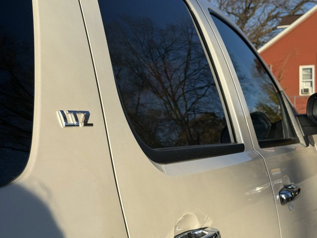 2012 Chevrolet Tahoe Image 22