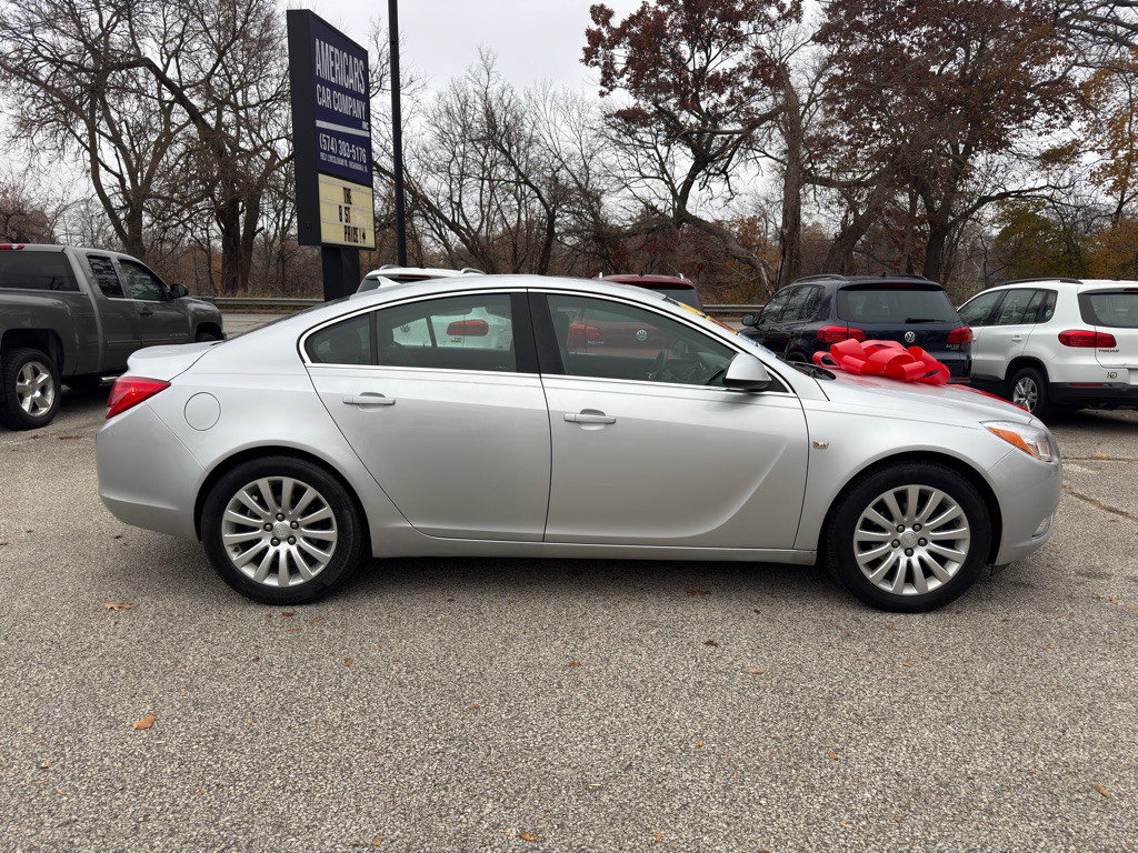 2011 Buick Regal Image 4