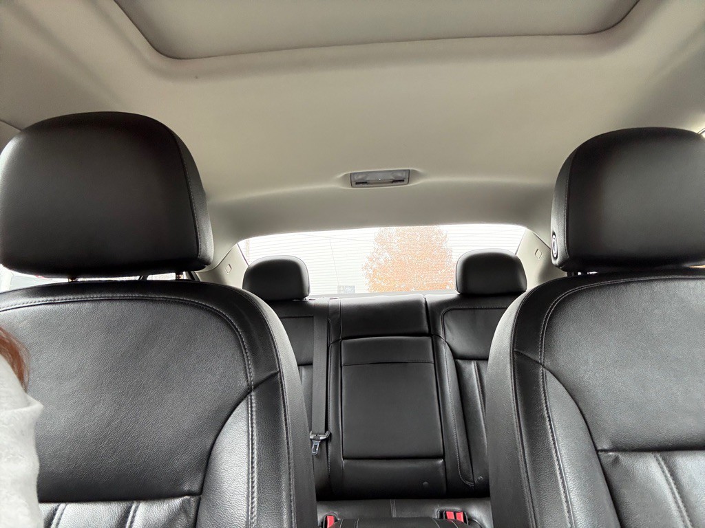 2011 Buick Regal Image 17