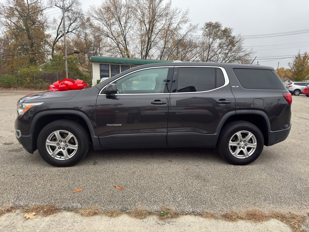 2017 GMC Acadia Image 8