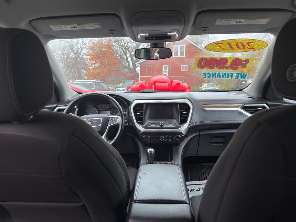 2017 GMC Acadia Image 10