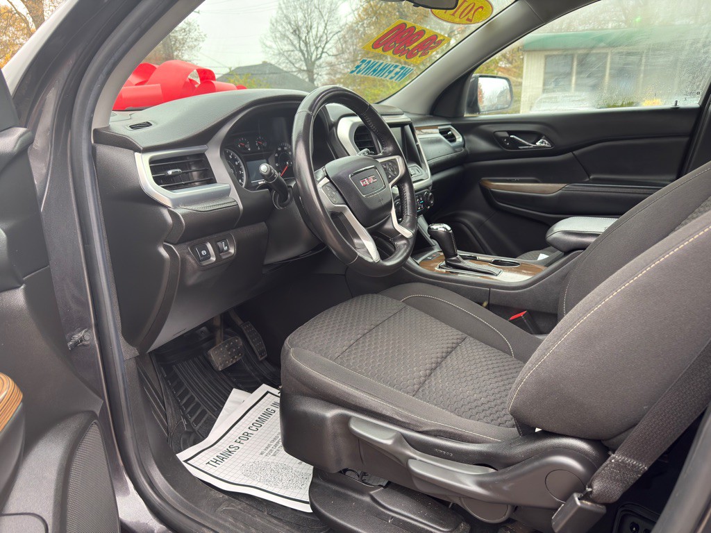 2017 GMC Acadia Image 13