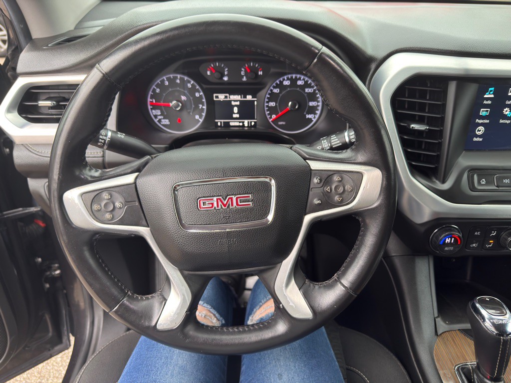 2017 GMC Acadia Image 14