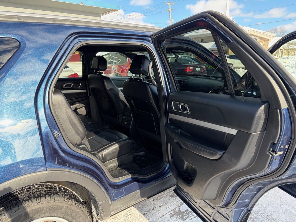 2017 Ford Explorer Image 13