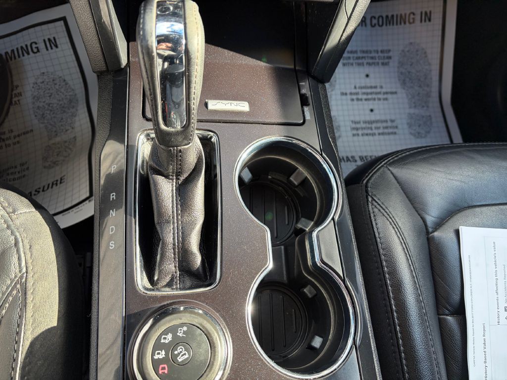 2017 Ford Explorer Image 23