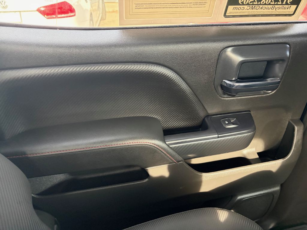 2015 GMC Sierra Image 17