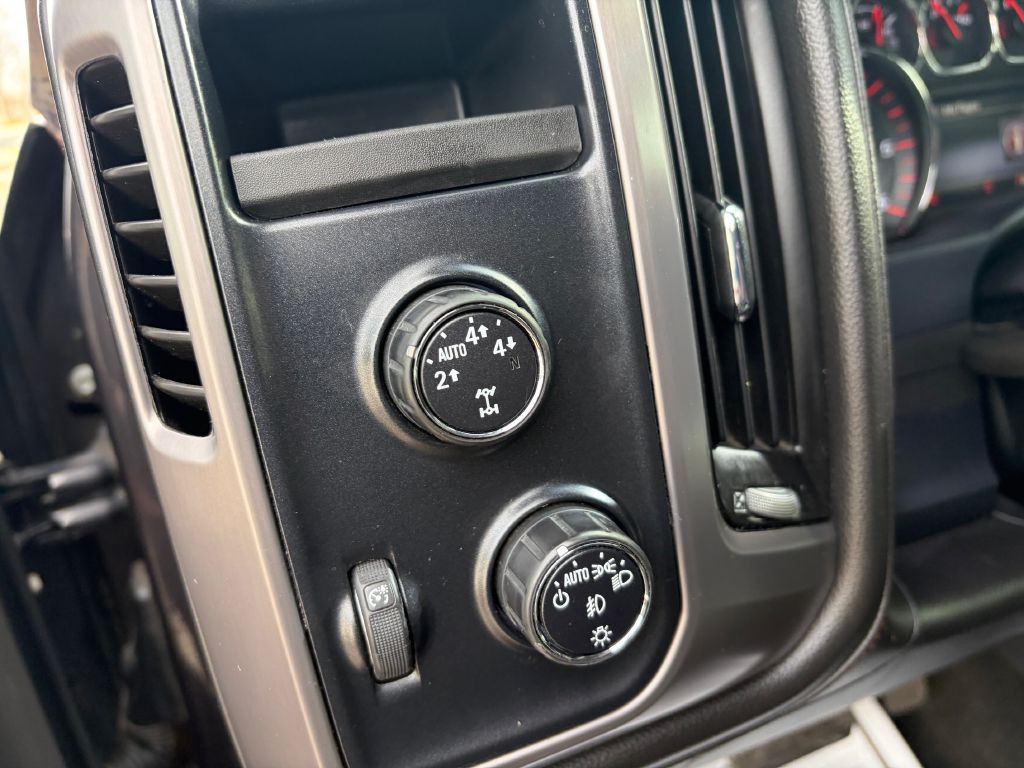 2015 GMC Sierra Image 21