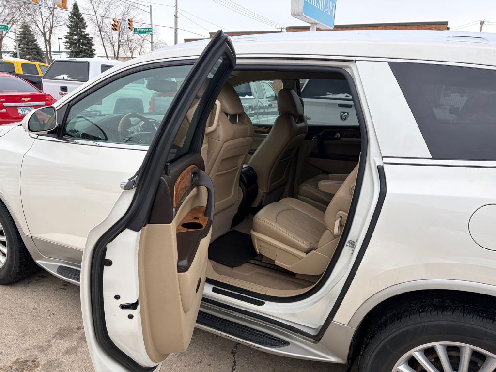2012 Buick Enclave Image 8