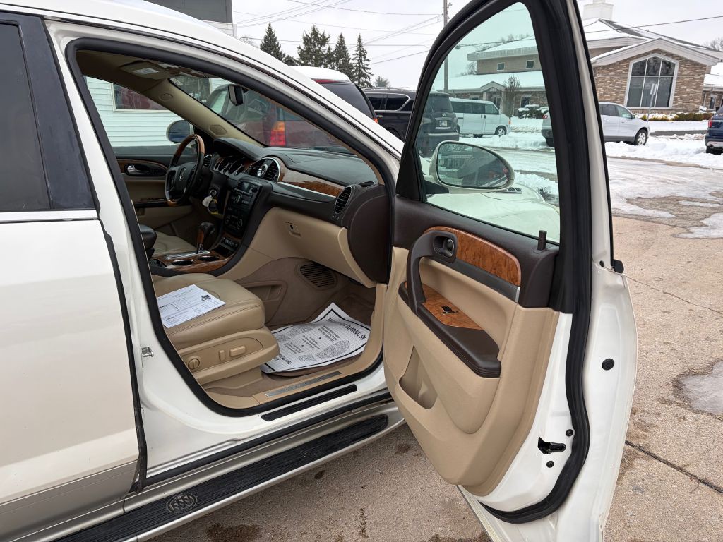 2012 Buick Enclave Image 9