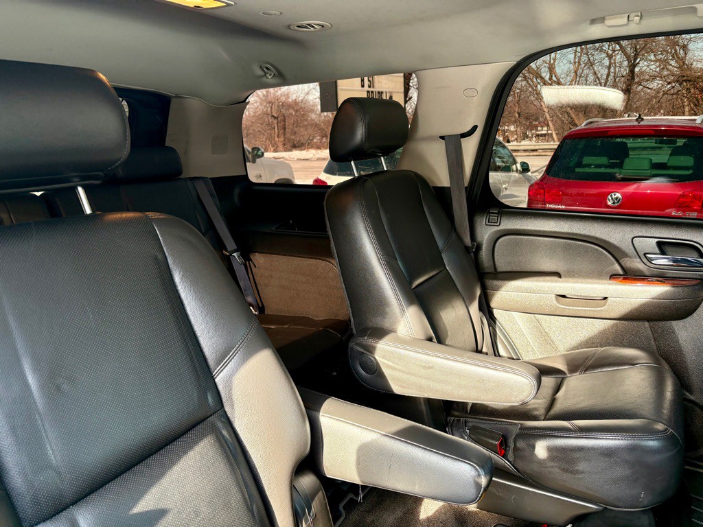 2010 Chevrolet Tahoe Image 17