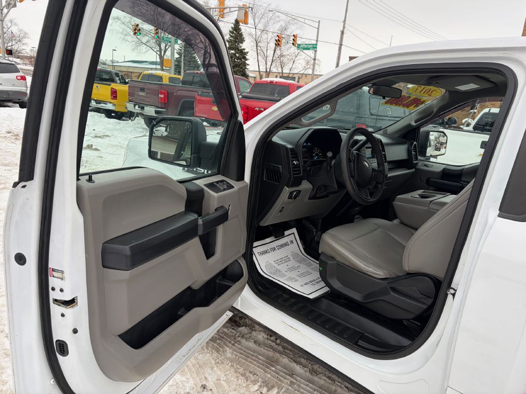 2017 Ford F-150 Image 9