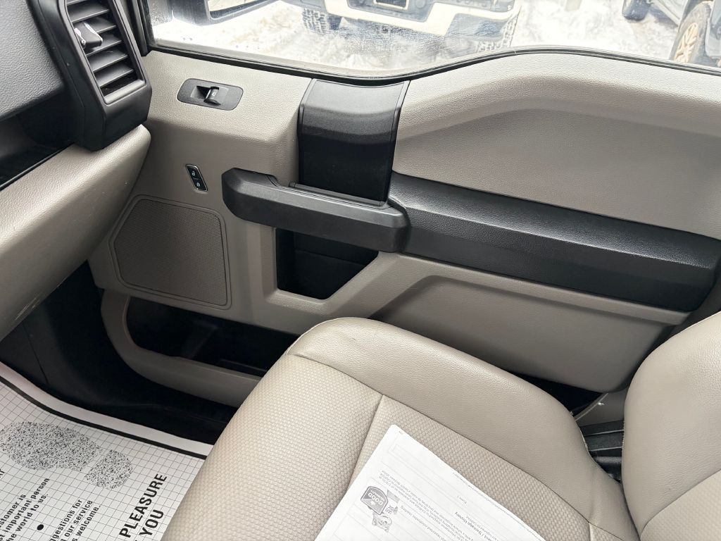 2017 Ford F-150 Image 12