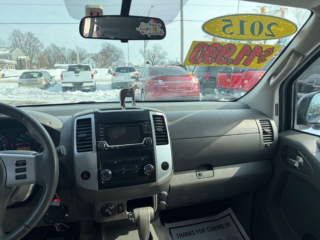 2015 Nissan Frontier Image 14