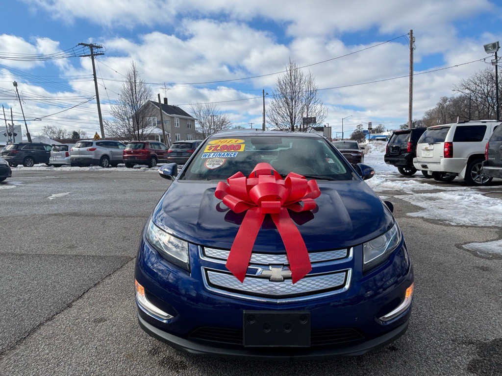 2013 Chevrolet Volt Image 2