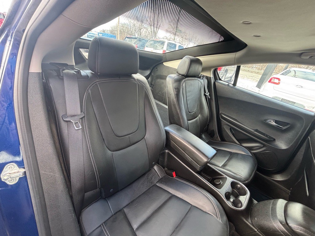 2013 Chevrolet Volt Image 14