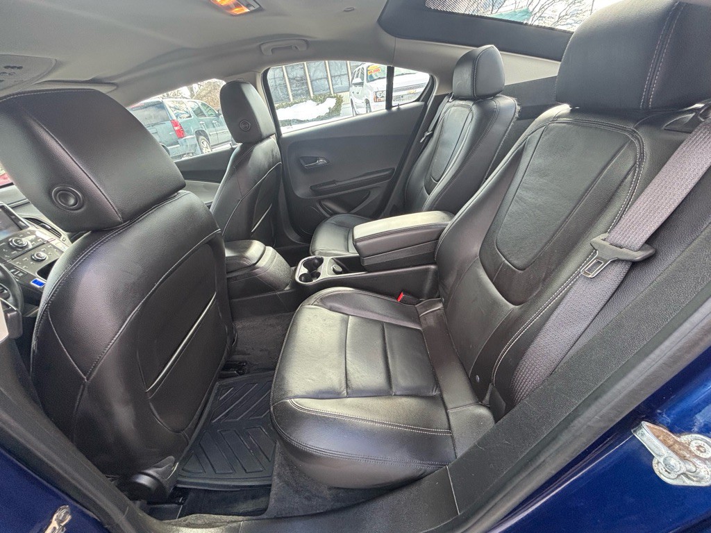 2013 Chevrolet Volt Image 16