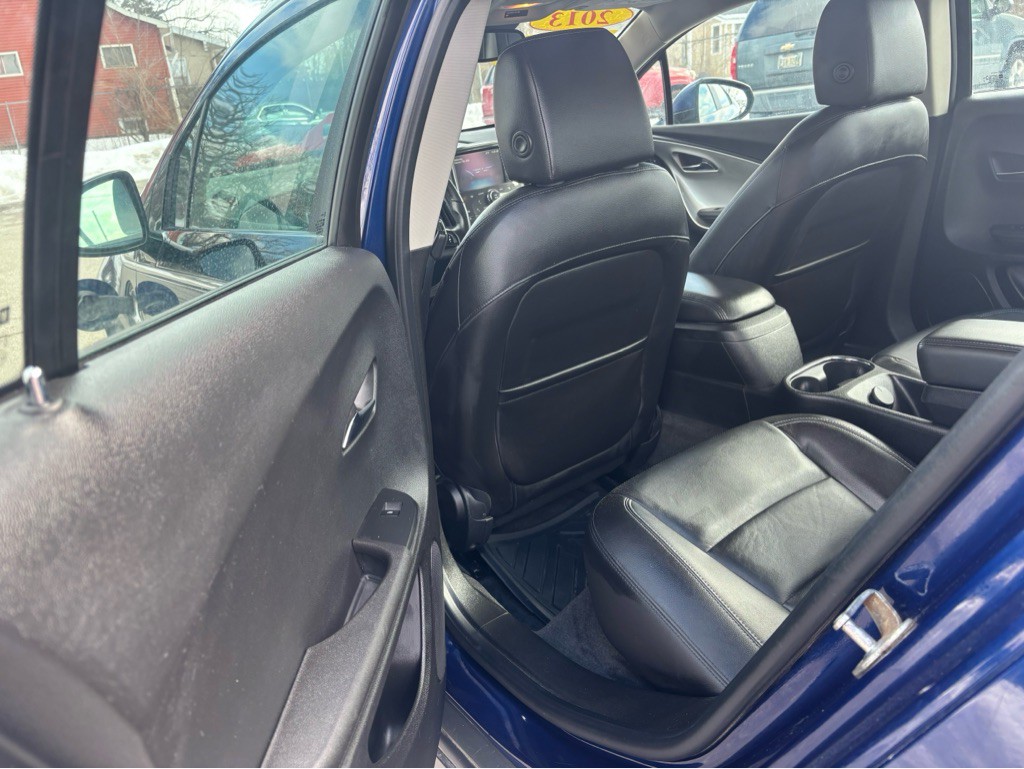 2013 Chevrolet Volt Image 17