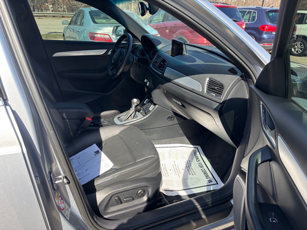 2015 Audi Q3 Image 11