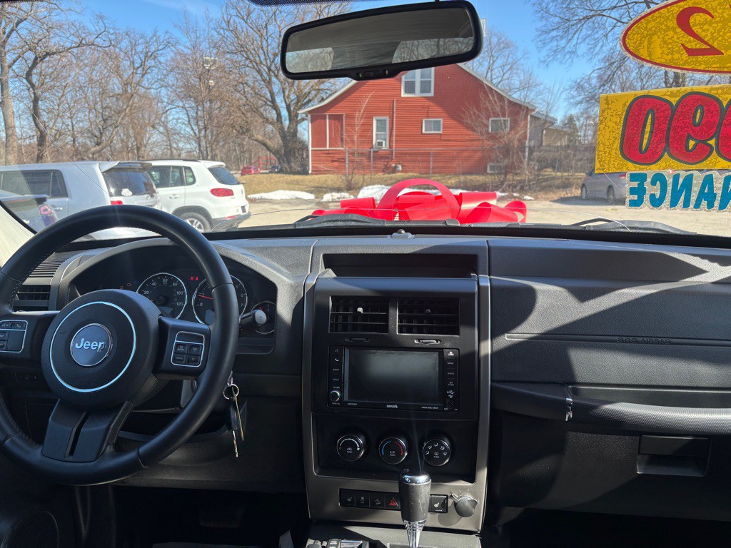 2012 Jeep Liberty Image 10