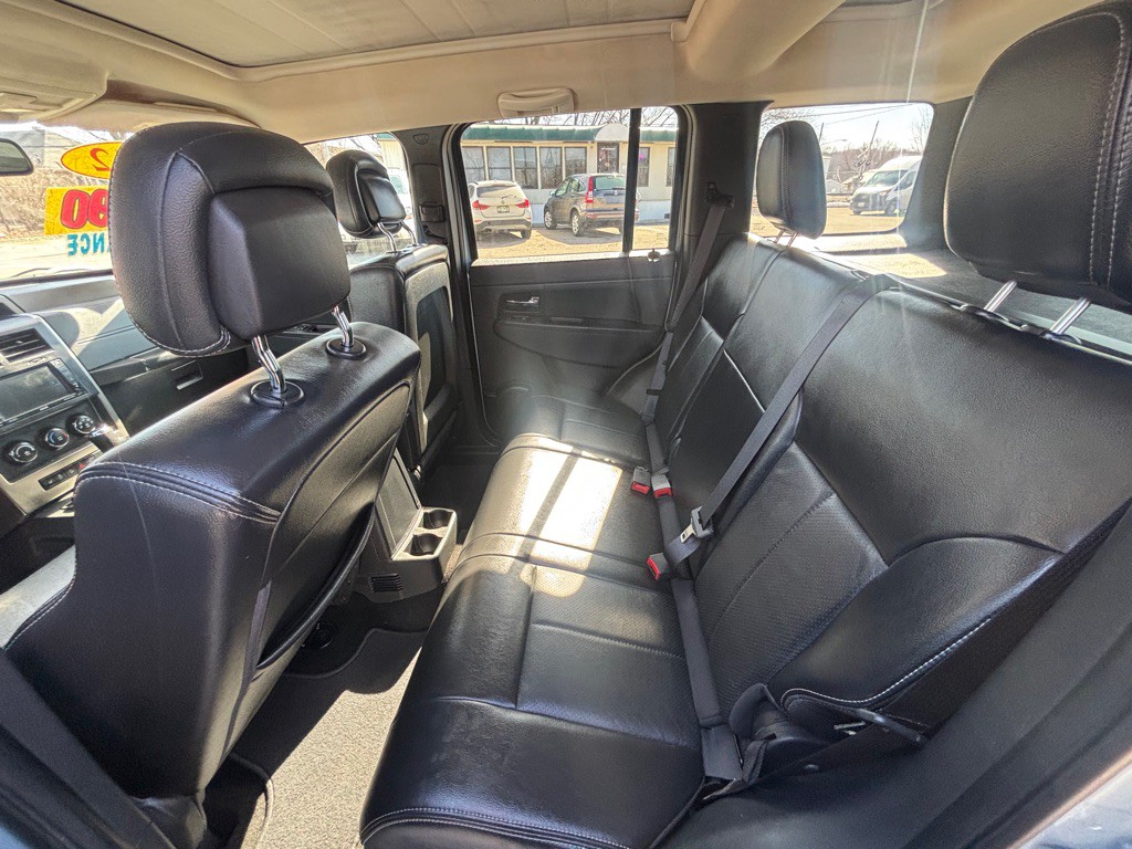 2012 Jeep Liberty Image 14