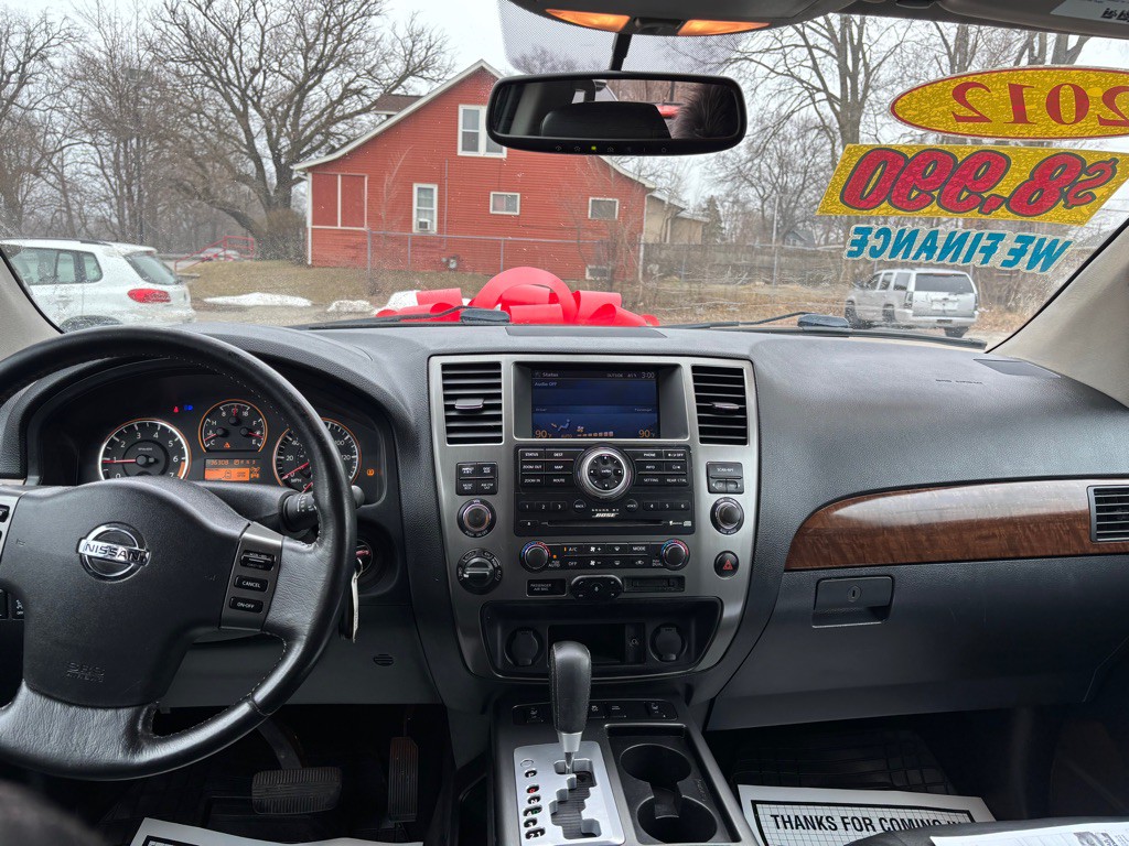 2012 Nissan Armada Image 10