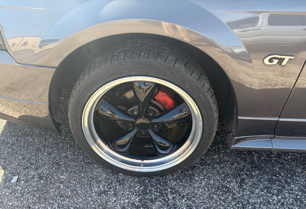 2003 Ford Mustang Image 9