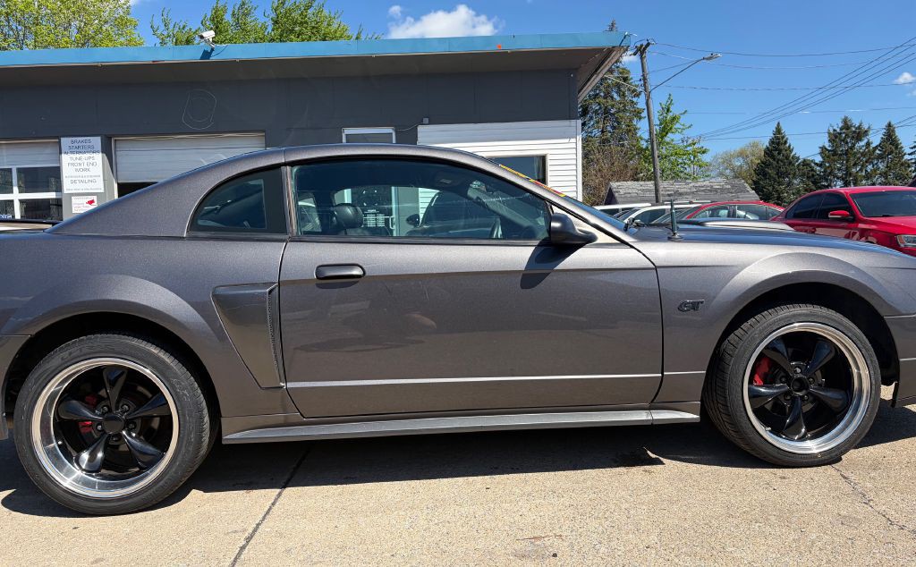 2003 Ford Mustang Image 4