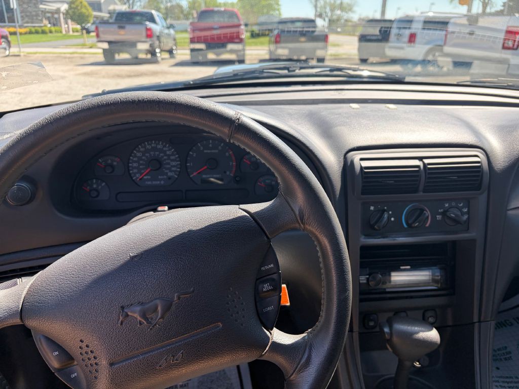 2003 Ford Mustang Image 15
