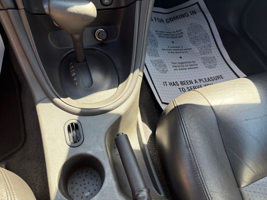 2003 Ford Mustang Image 17