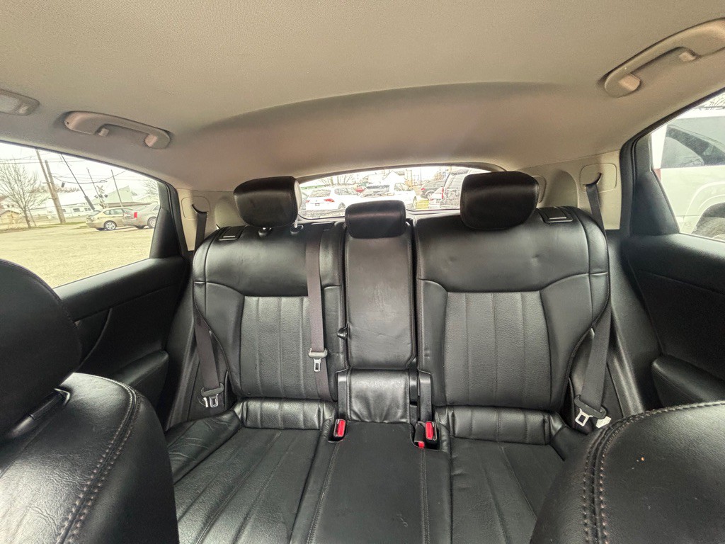 2016 INFINITI QX70 Image 21