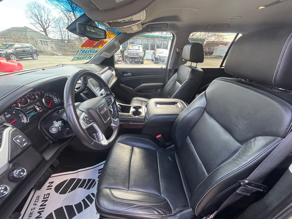 2017 GMC Yukon Image 9