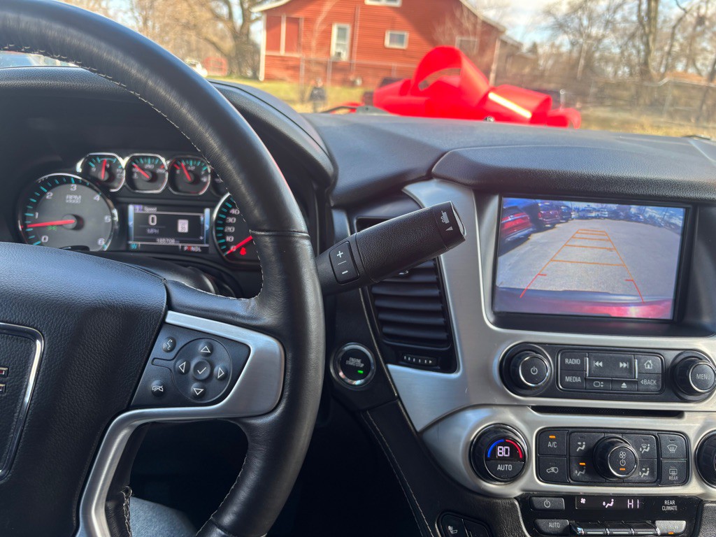 2017 GMC Yukon Image 18