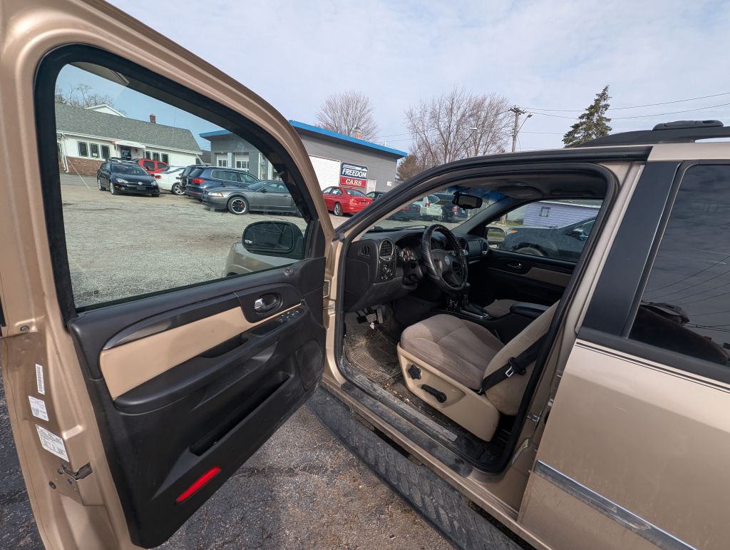 2006 GMC Envoy Image 12