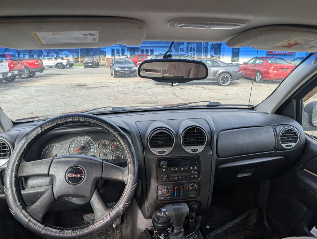 2006 GMC Envoy Image 13