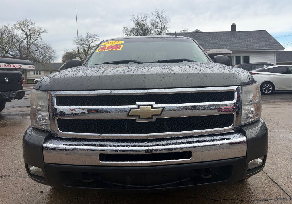 2011 Chevrolet Silverado 1500 Image 2