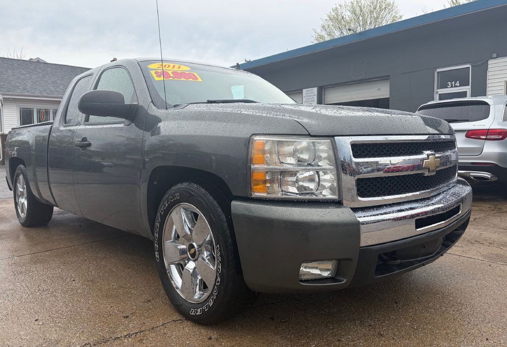 2011 Chevrolet Silverado 1500 Image 3