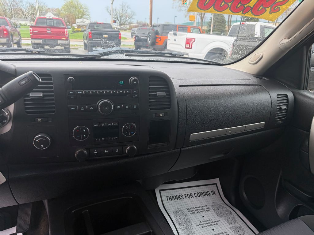 2011 Chevrolet Silverado 1500 Image 16