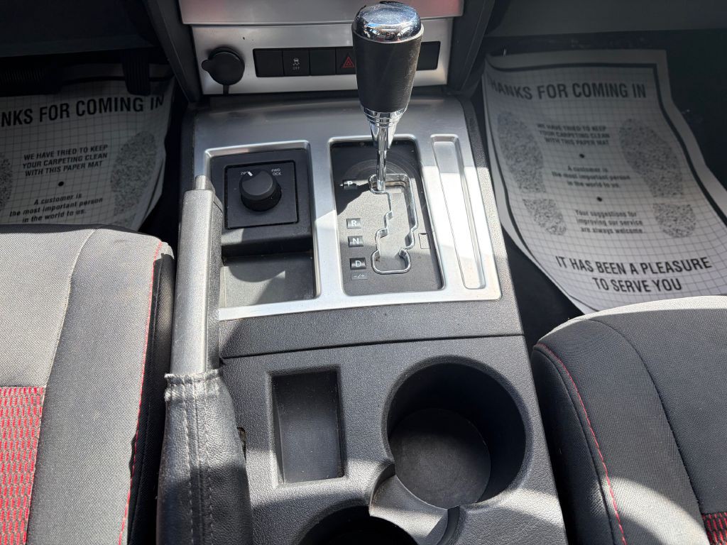 2011 Dodge Nitro Image 17