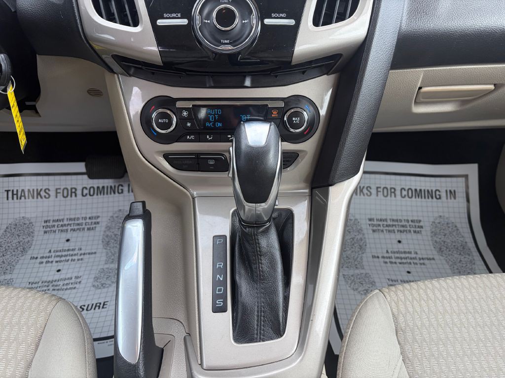 2012 Ford Focus Image 19