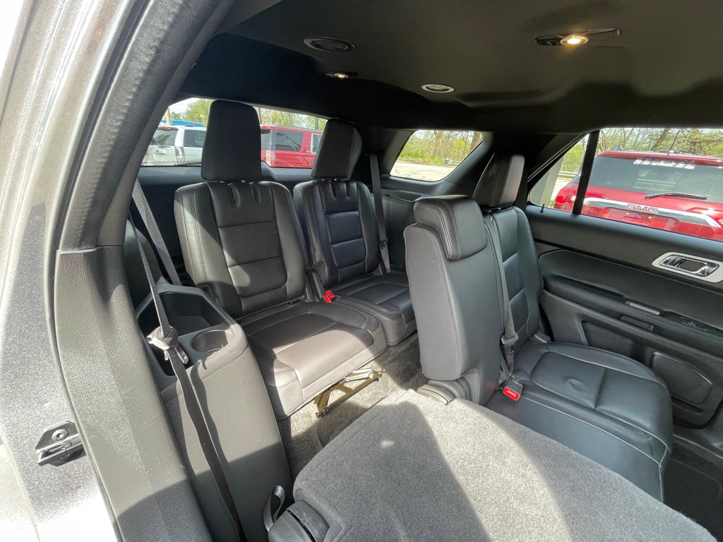 2013 Ford Explorer Image 16