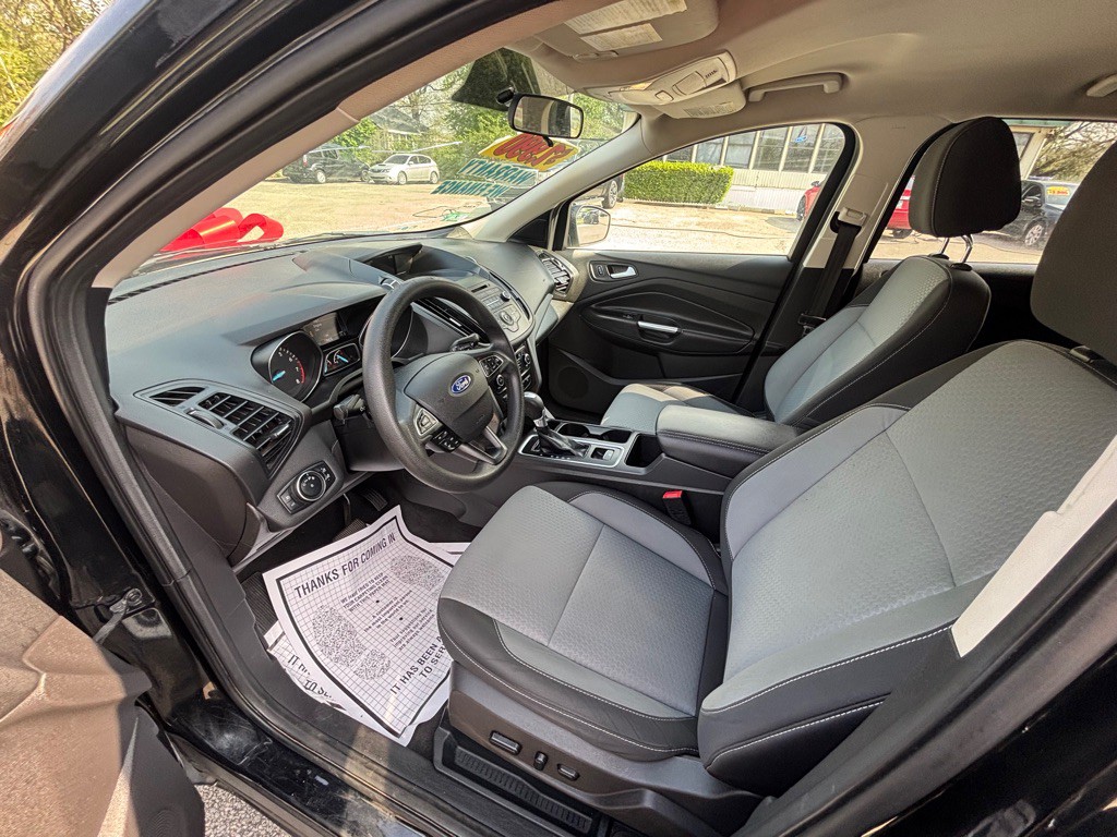 2017 Ford Escape Image 9