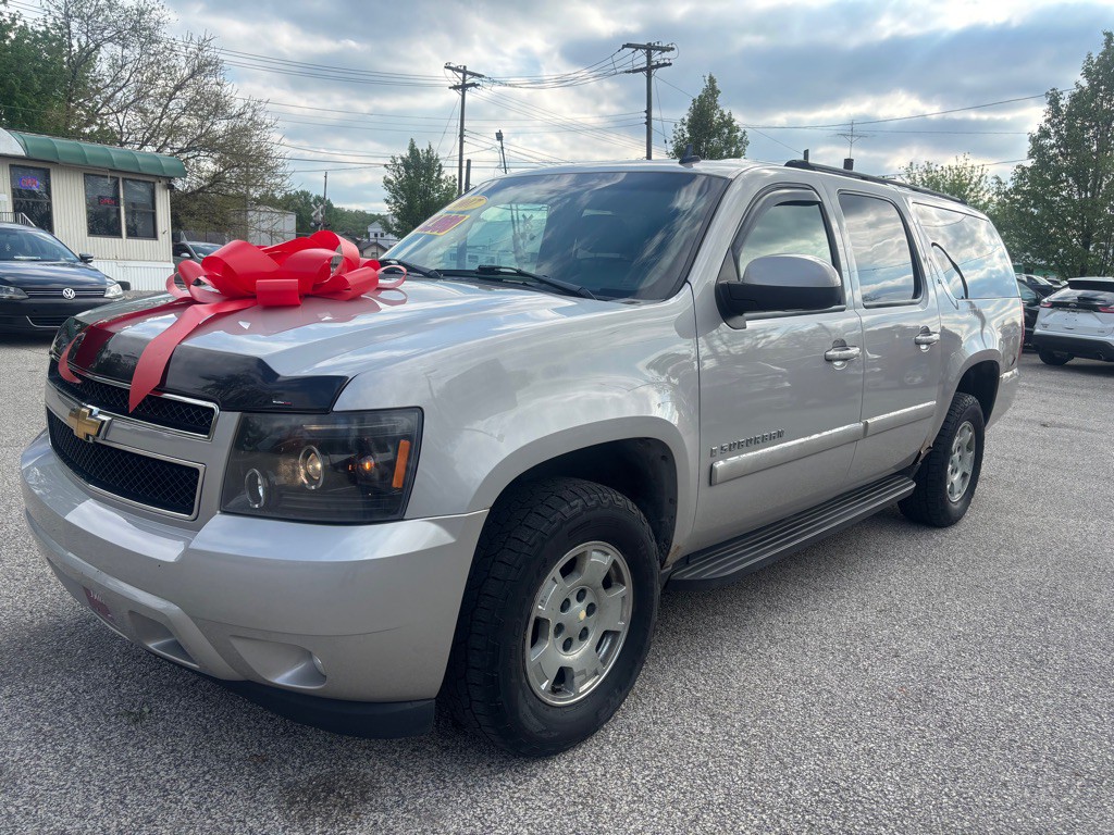 2007 Chevrolet Suburban Image 3
