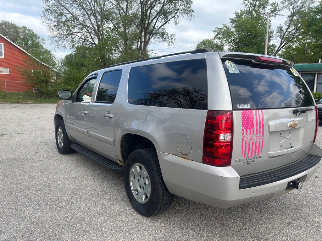 2007 Chevrolet Suburban Image 7