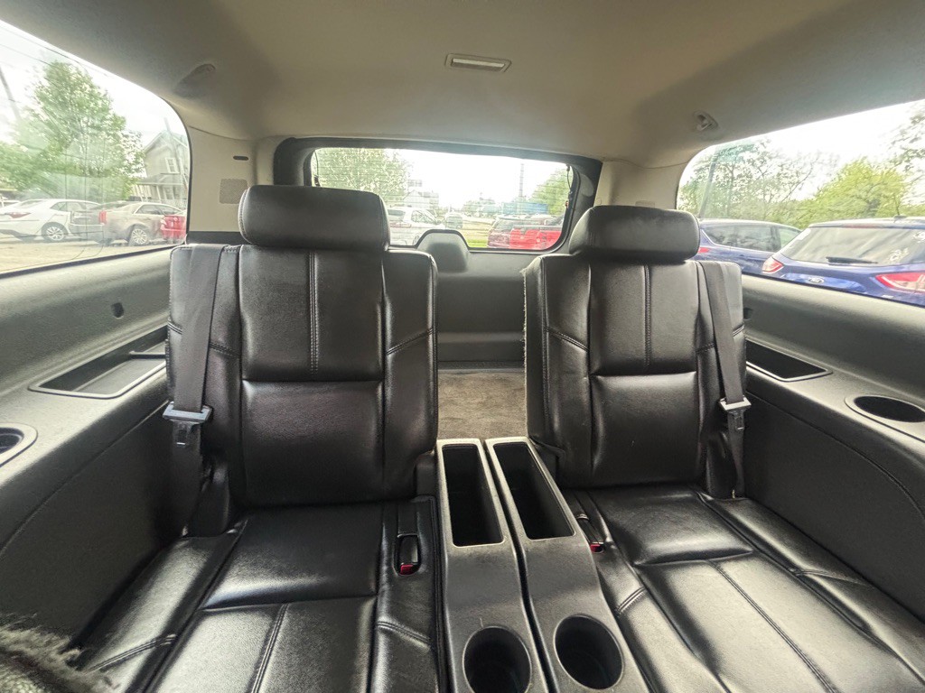 2007 Chevrolet Suburban Image 14