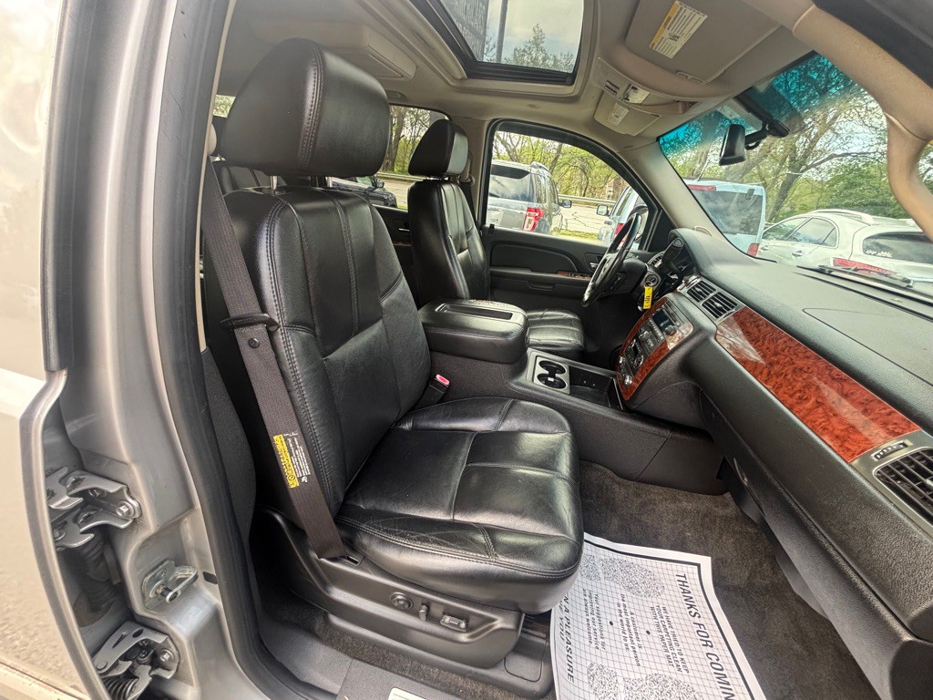 2007 Chevrolet Suburban Image 18