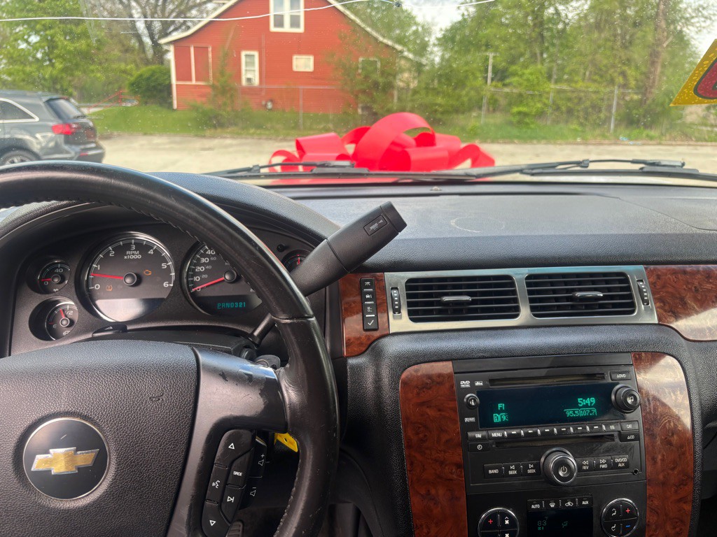 2007 Chevrolet Suburban Image 19