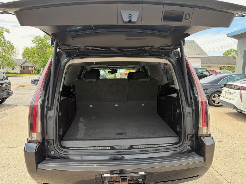 2015 Cadillac Escalade Image 14