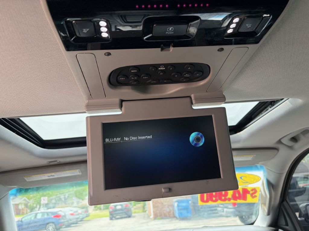 2015 Cadillac Escalade Image 20