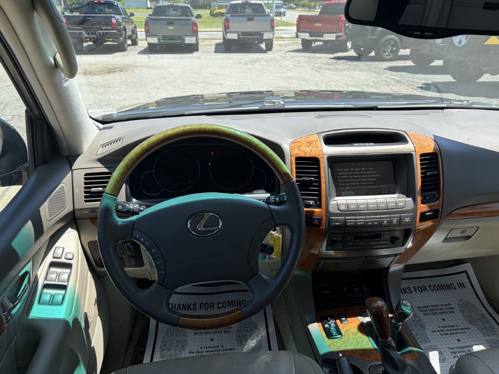 2004 Lexus GX Image 15