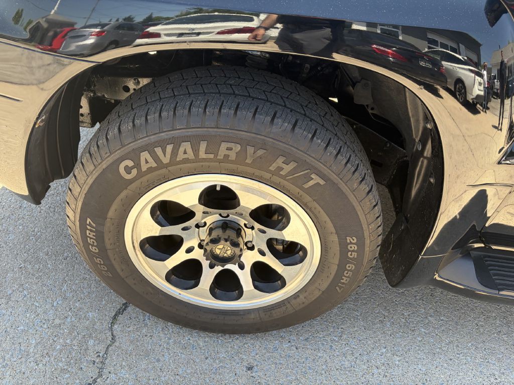 2004 Lexus GX Image 21